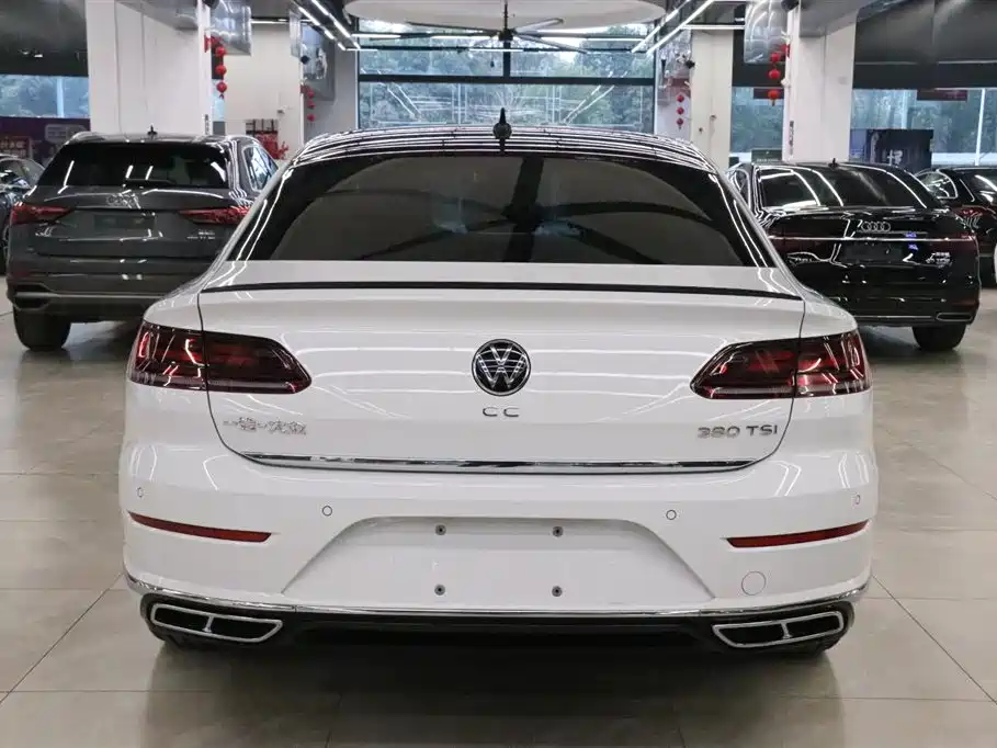 Volkswagen FAW-Volkswagen CC 2024 380TSI Eye-catching Public Sharing Edition фото 4