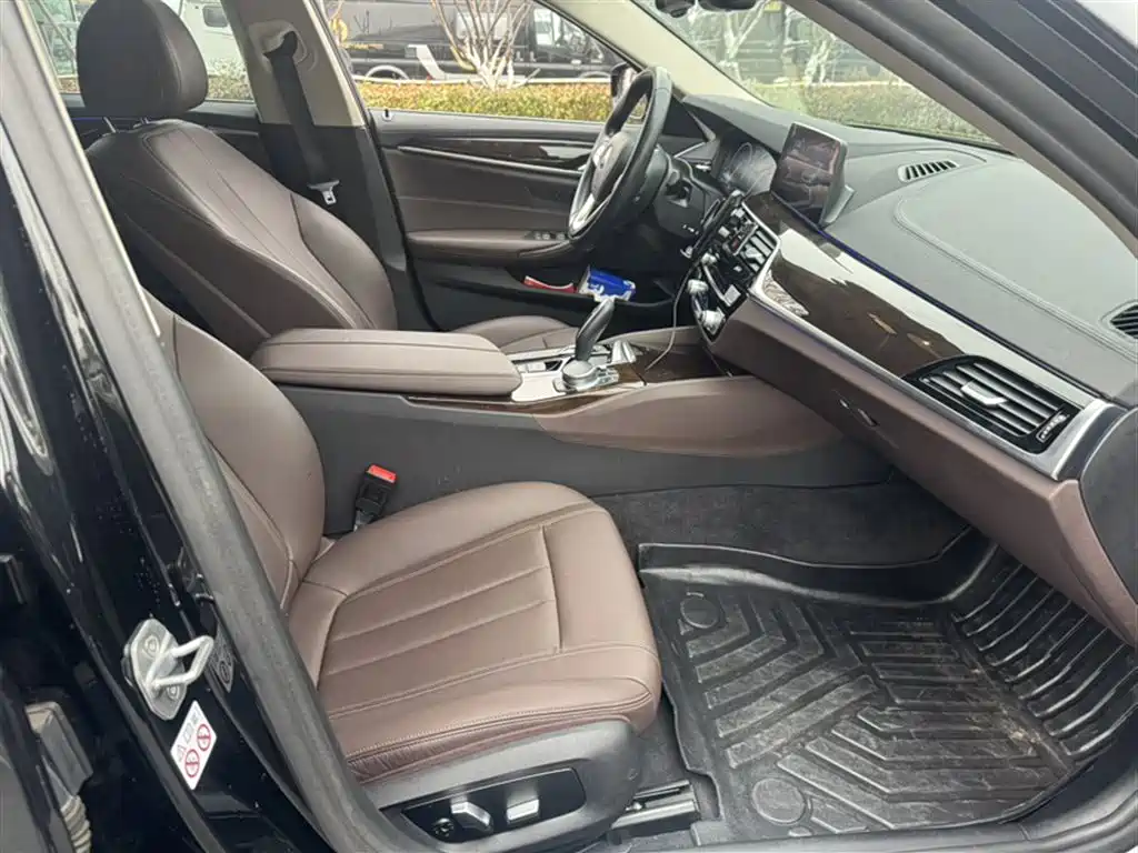 BMW 5 Series 2019 Facelift 525Li Luxury Package фото 11