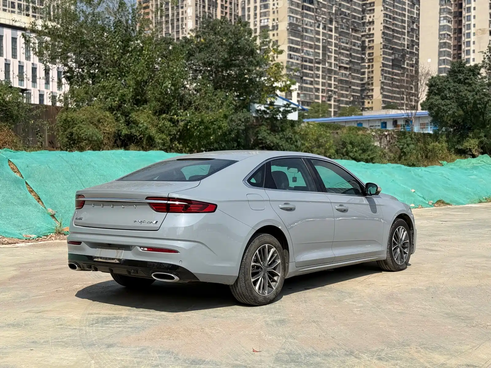 Фото 7 - Geely Preface