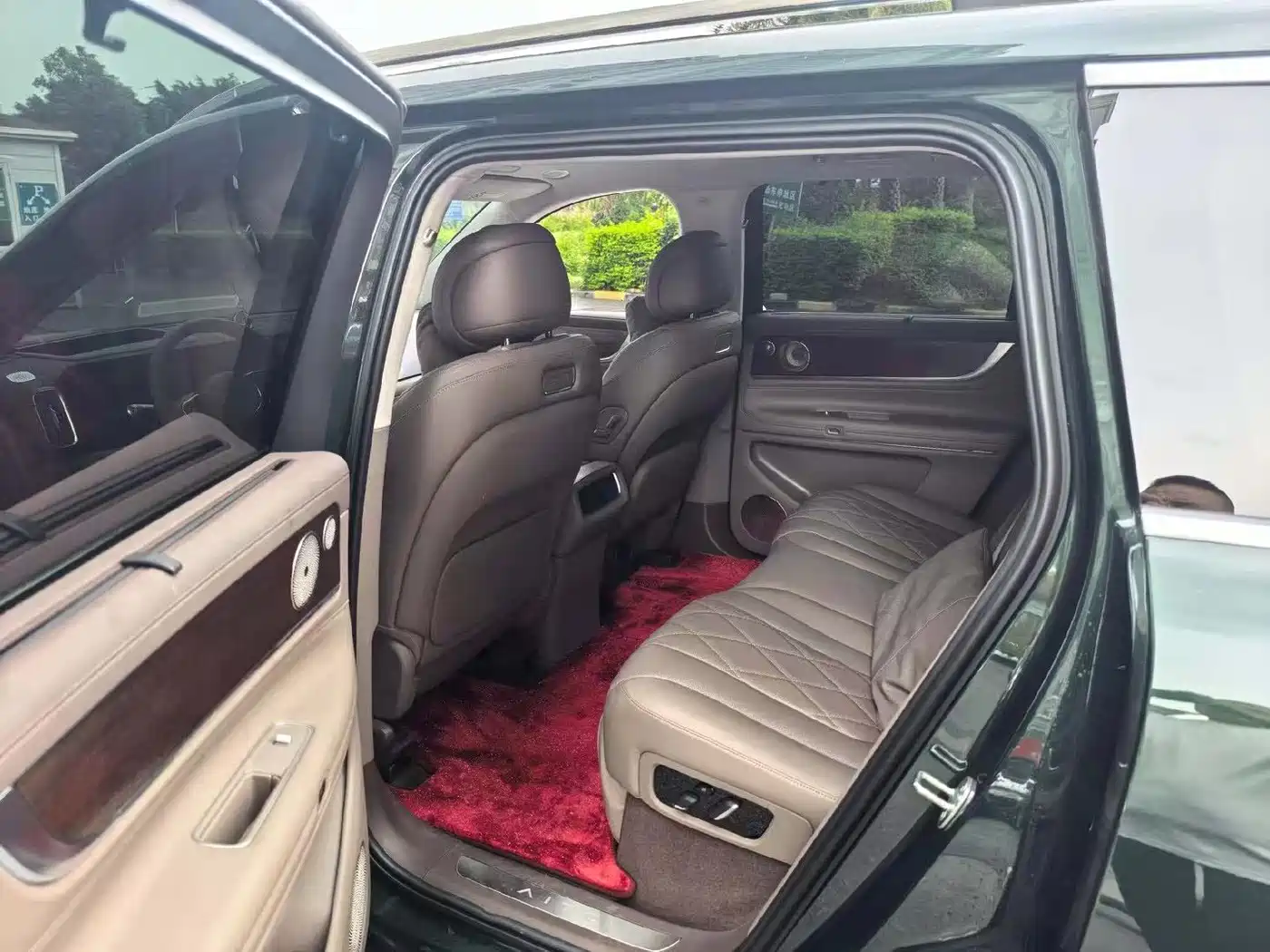 AITO Wenjie AITO M9 2024 Model Pure Electric Ultra Edition 100kWh 5-Seater фото 6