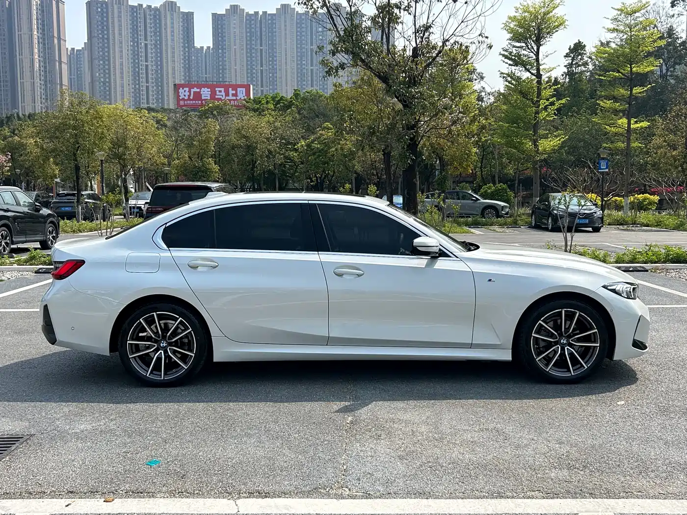 BMW 3 Series 2024 325Li M Sport Package фото 14