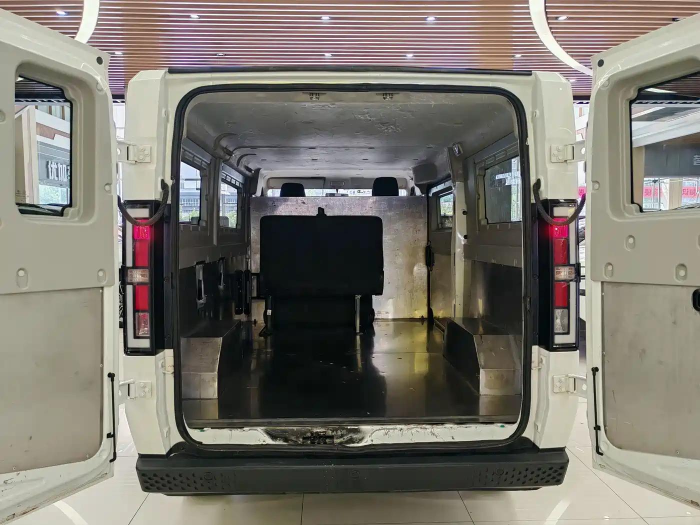 SRM Xinyuan Xinyuan E3 2025 2025 Model Fudi 310KM Utility Passenger