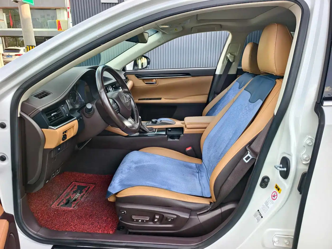 Lexus ES 2015 200 Elite Edition фото 10
