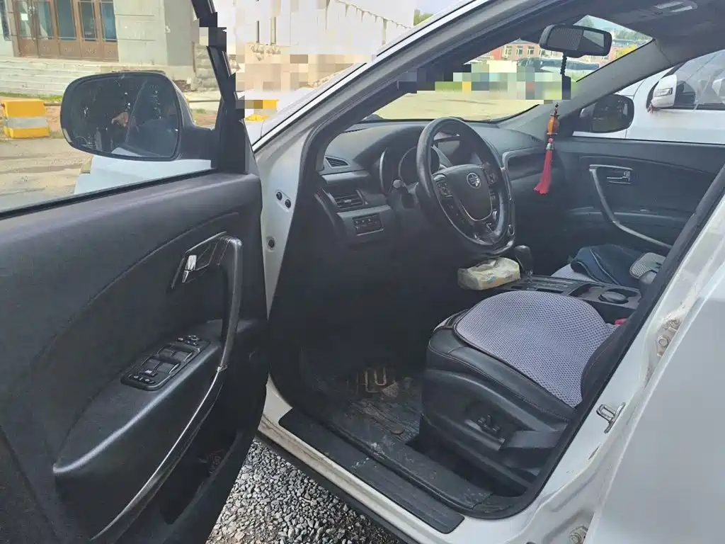 Besturn X80 2015 2015 2.0L Automatic Luxury