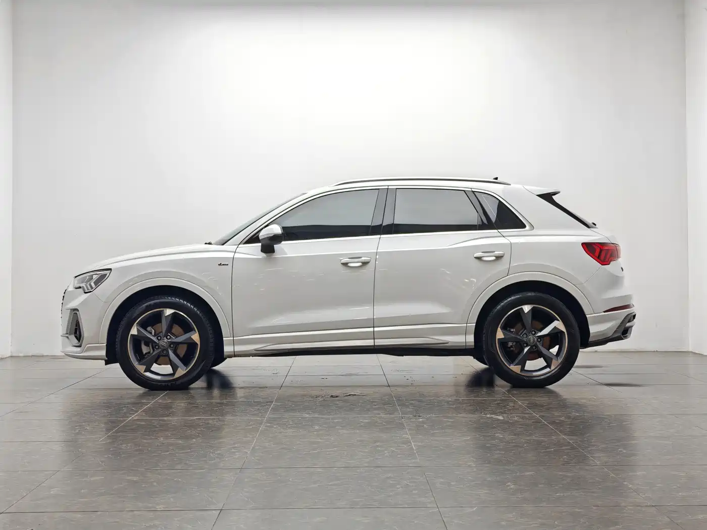 Audi Q3 2020 40 TFSI Fashion Dynamic фото 10