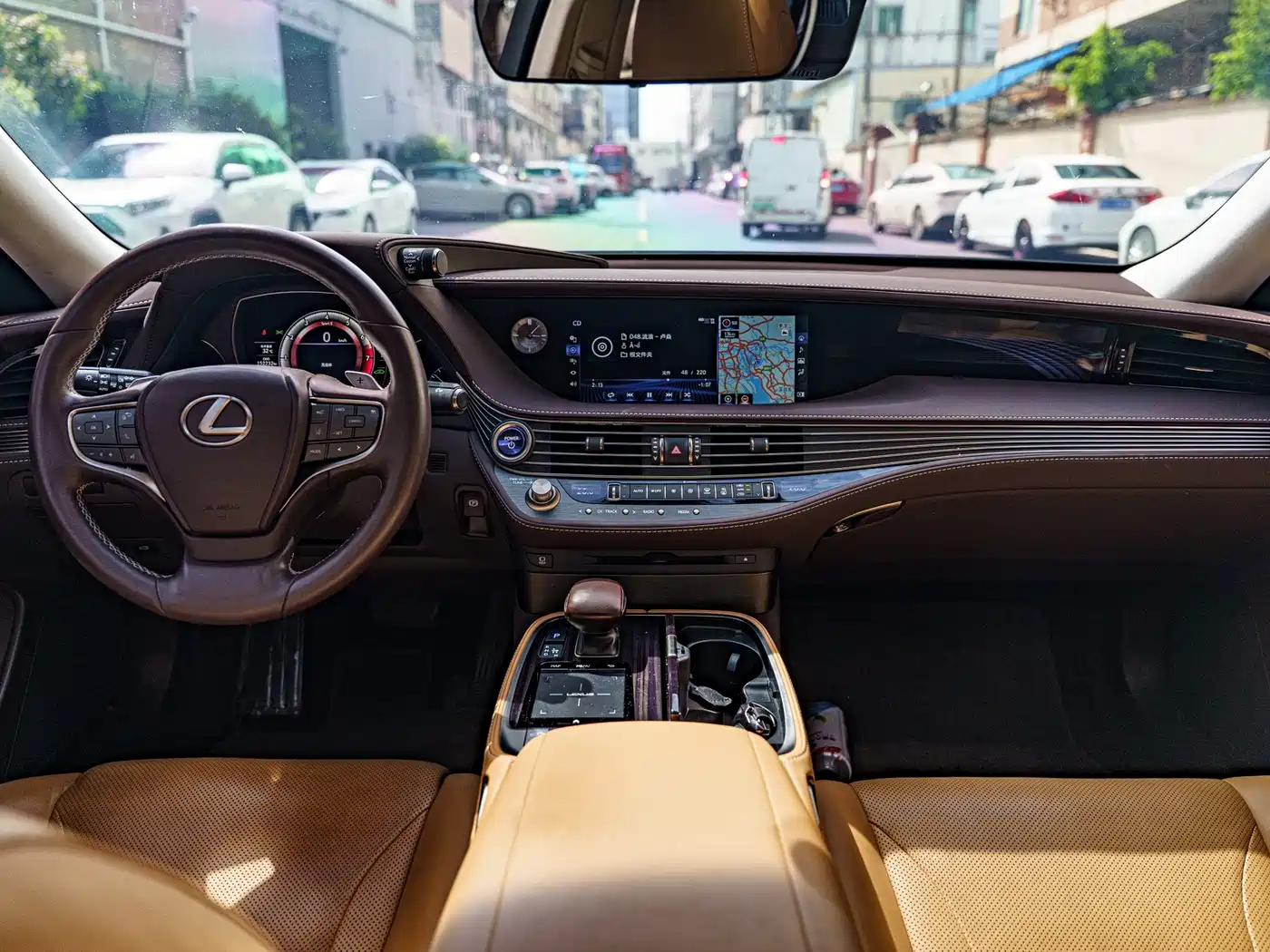 Lexus LS 2018 500h Excellence Edition China V фото 16