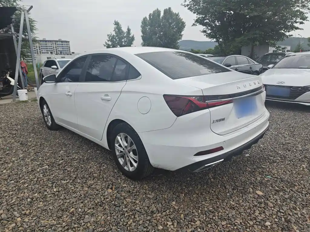 Roewe i5 2025 2023 1.5L CVT Luxury Edition