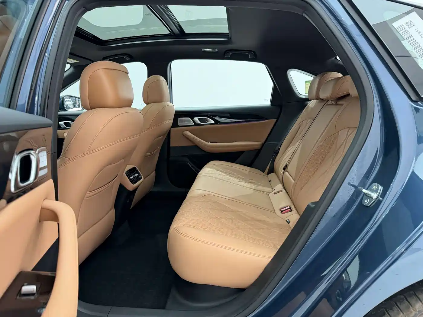Geely Galaxy Galaxy A7 2025 EM-i фото 14