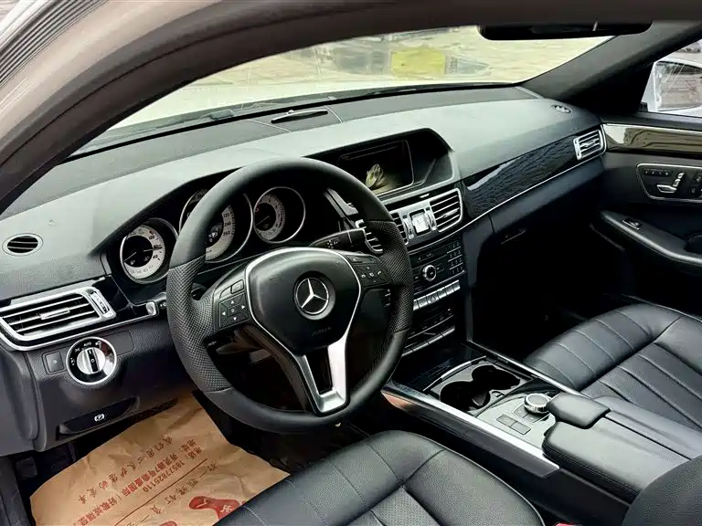 Mercedes-Benz E-Class 2015 E 260 L Sport фото 8