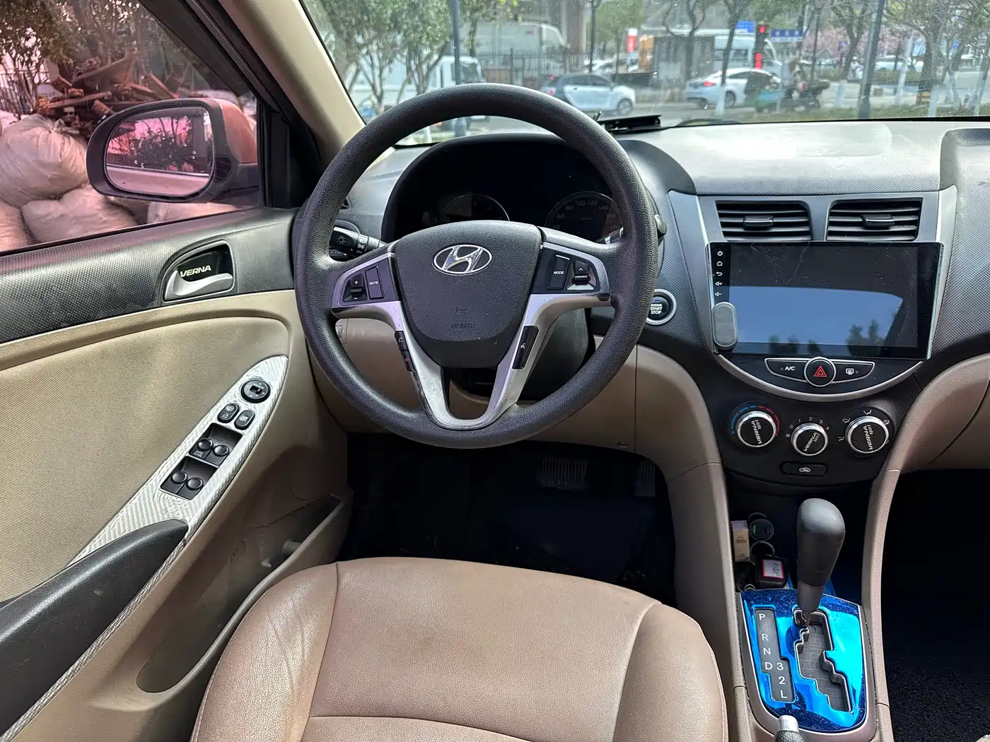 Hyundai Verna 2016 1.4L Automatic Leading GLX фото 12