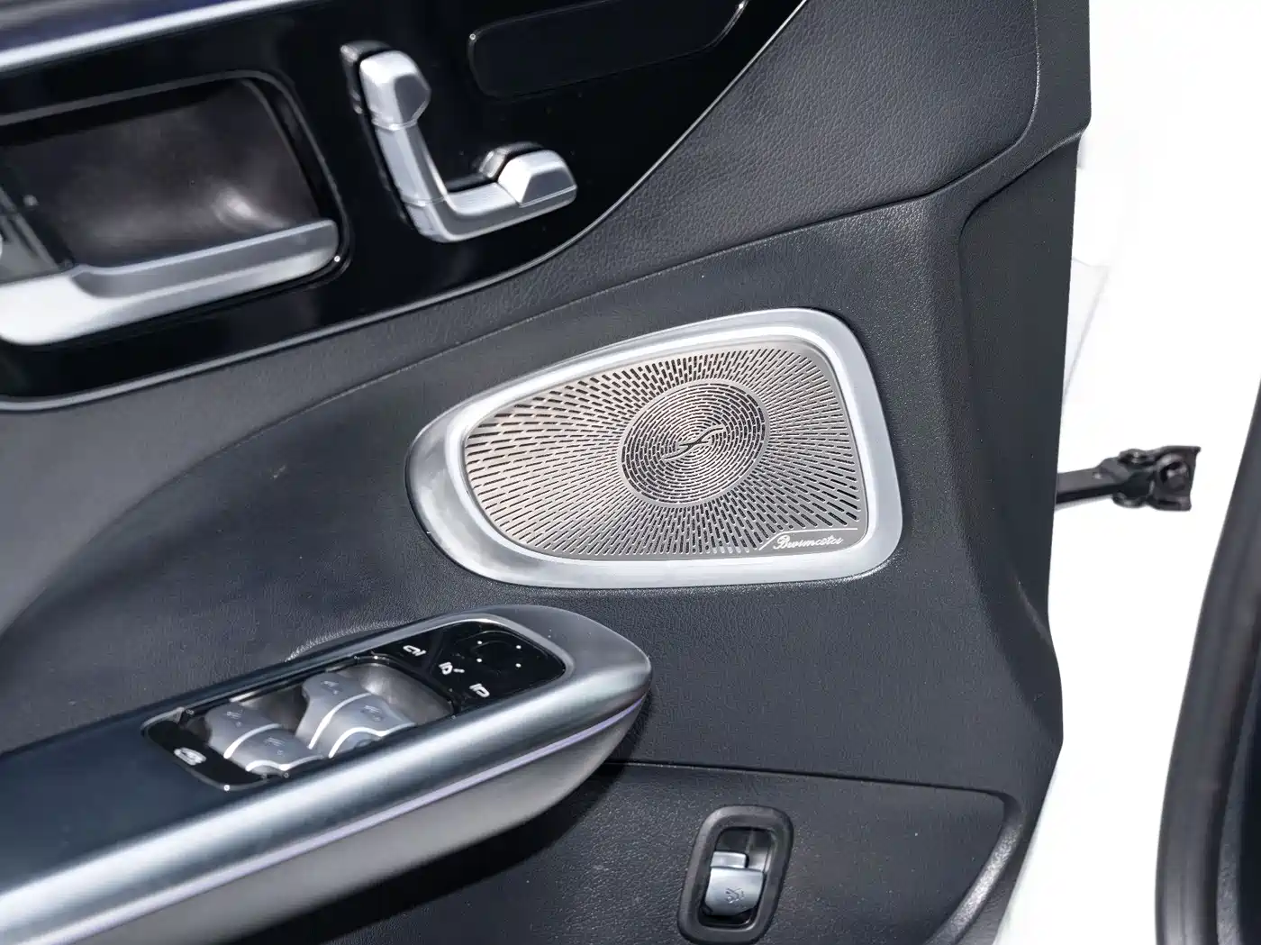 Mercedes-Benz C-Class 2023 C 260 L Sport фото 8