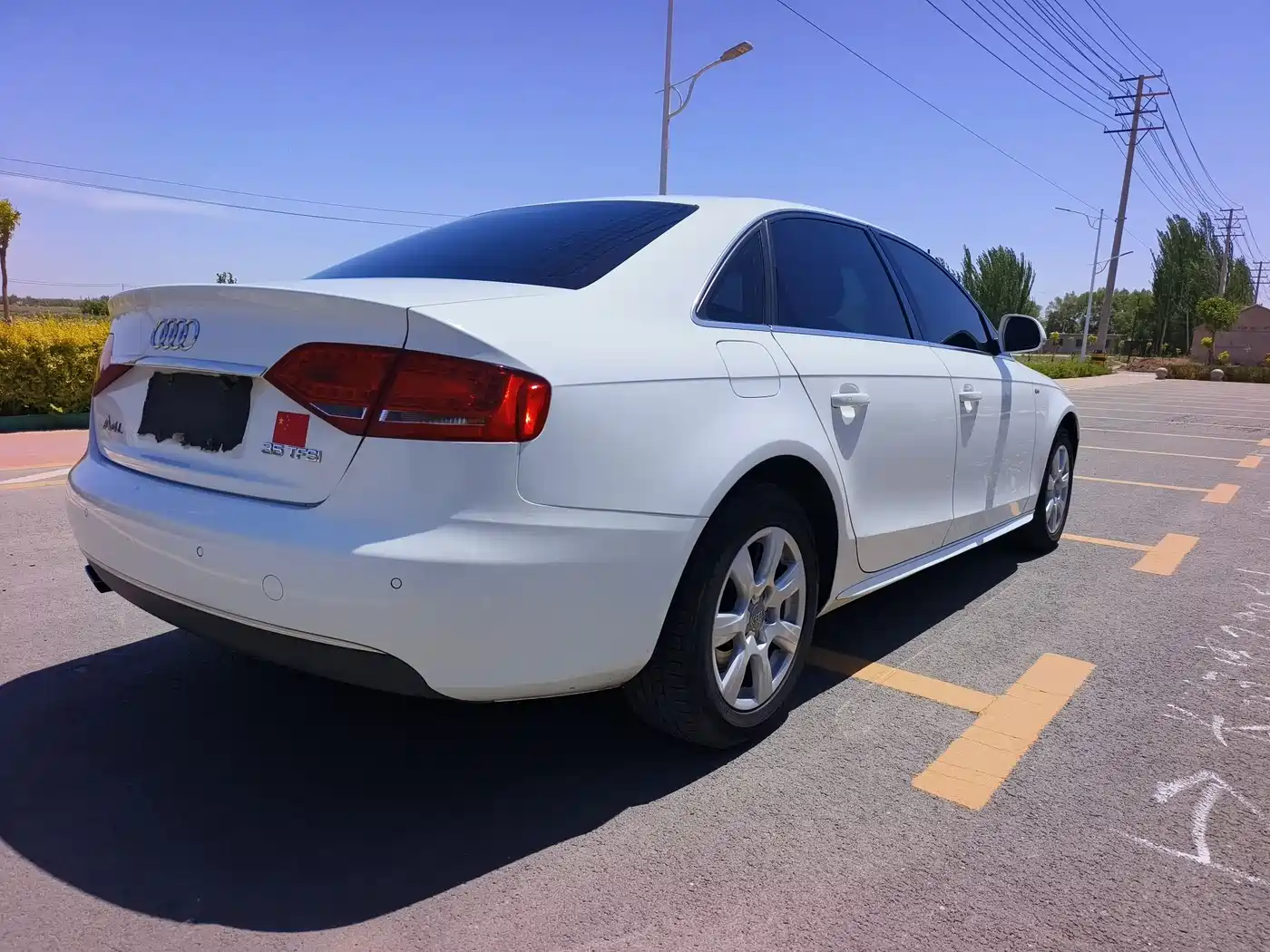 Audi A4L 2011 2.0 TFSI Standard фото 4