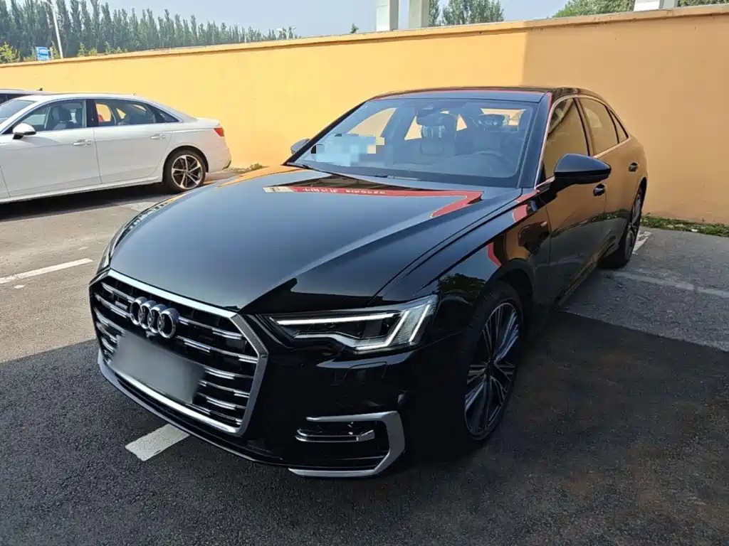 Фото 2 - Audi A6L