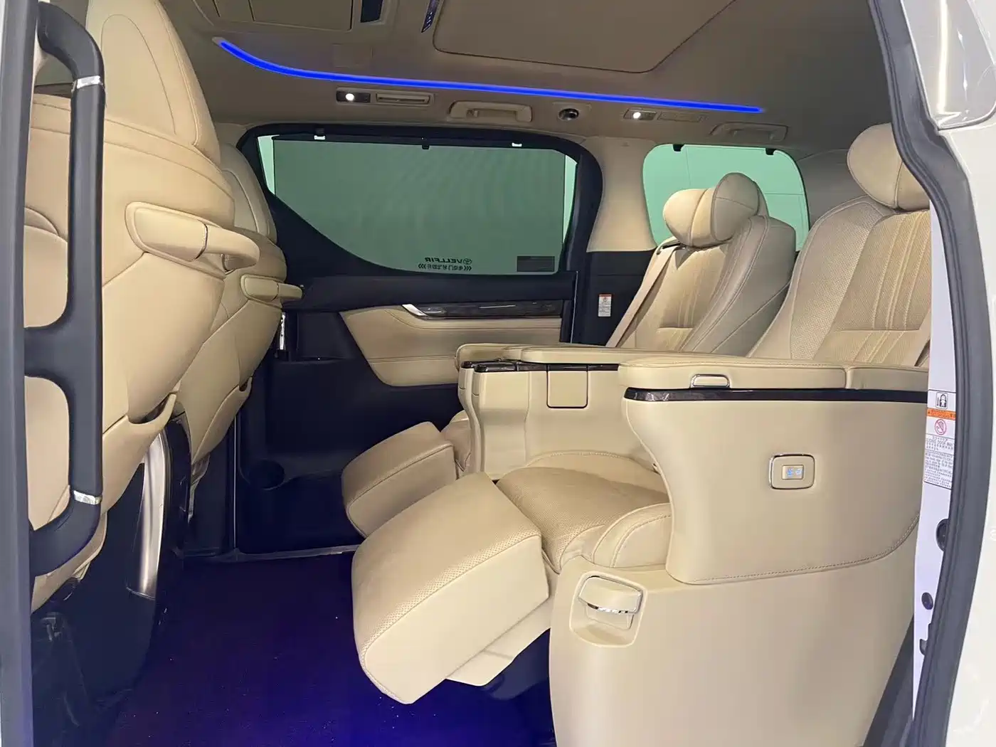 Toyota Vellfire 2020 2019 Hybrid 2.5L HV Premium Edition