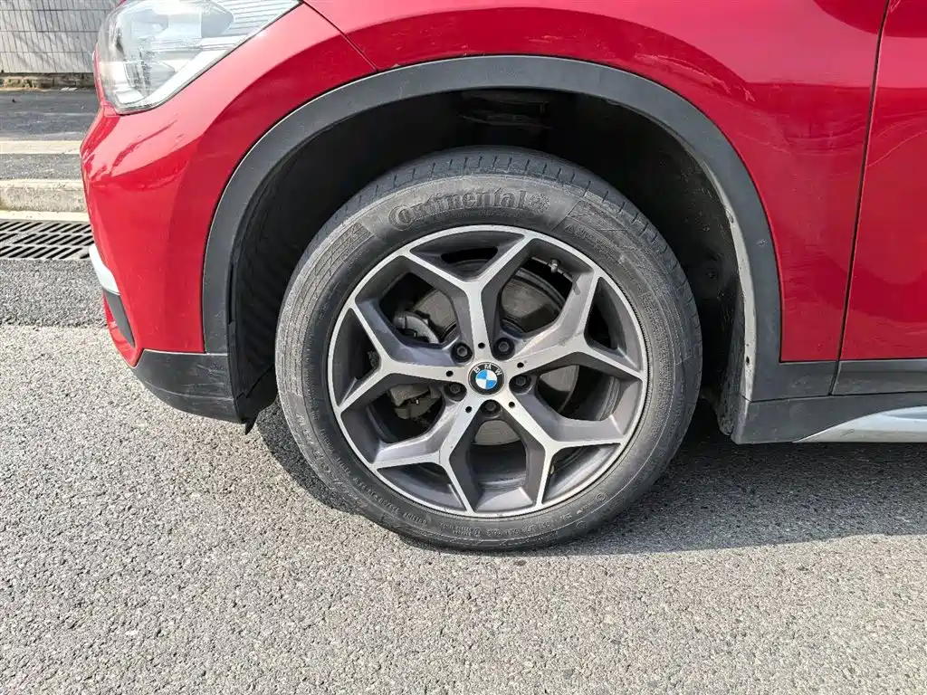BMW X1 2019 sDrive18Li Premium Model фото 7