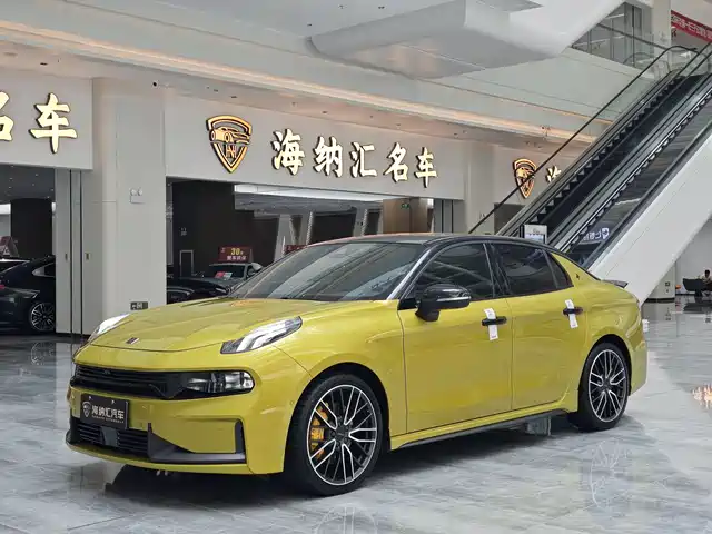 Lynk & Co 03 2022 03+ 2.0TD Auto Wind Rider Edition
