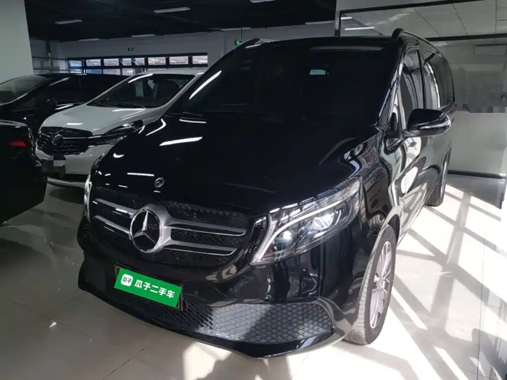 Mercedes-Benz V-Class 2022 V 260 Pilot Edition фото 2