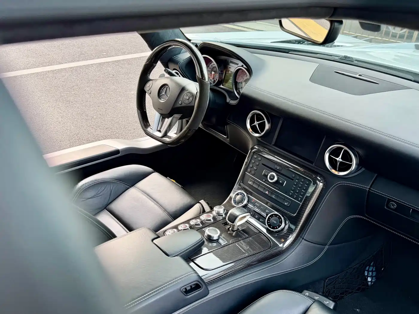 Mercedes-Benz SLS AMG 2011 SLS AMG фото 20