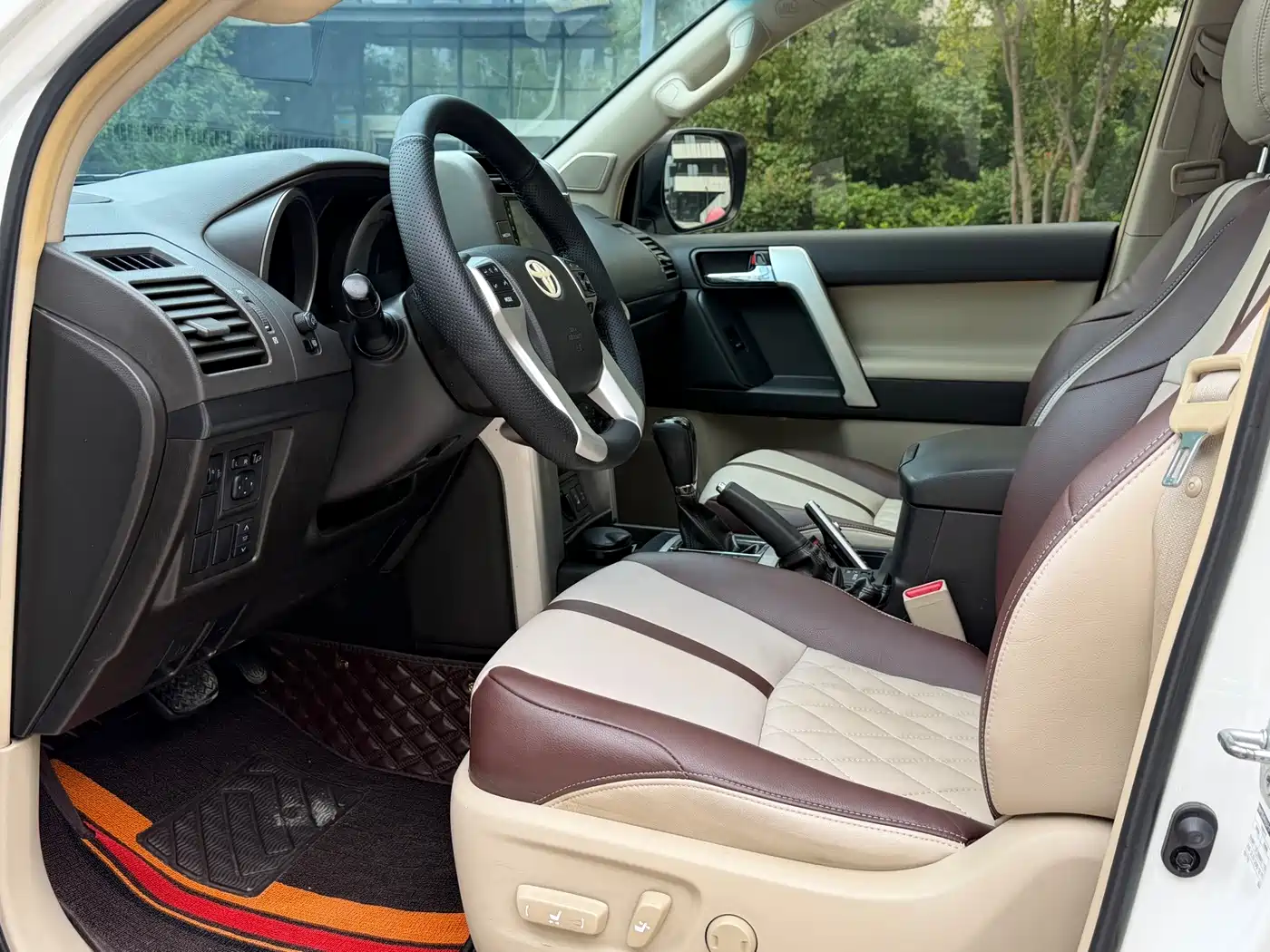 Фото 7 - Toyota Prado