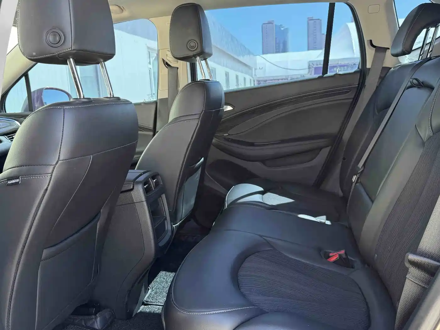 Buick Envision Plus 2018 20T 2WD Leading фото 6
