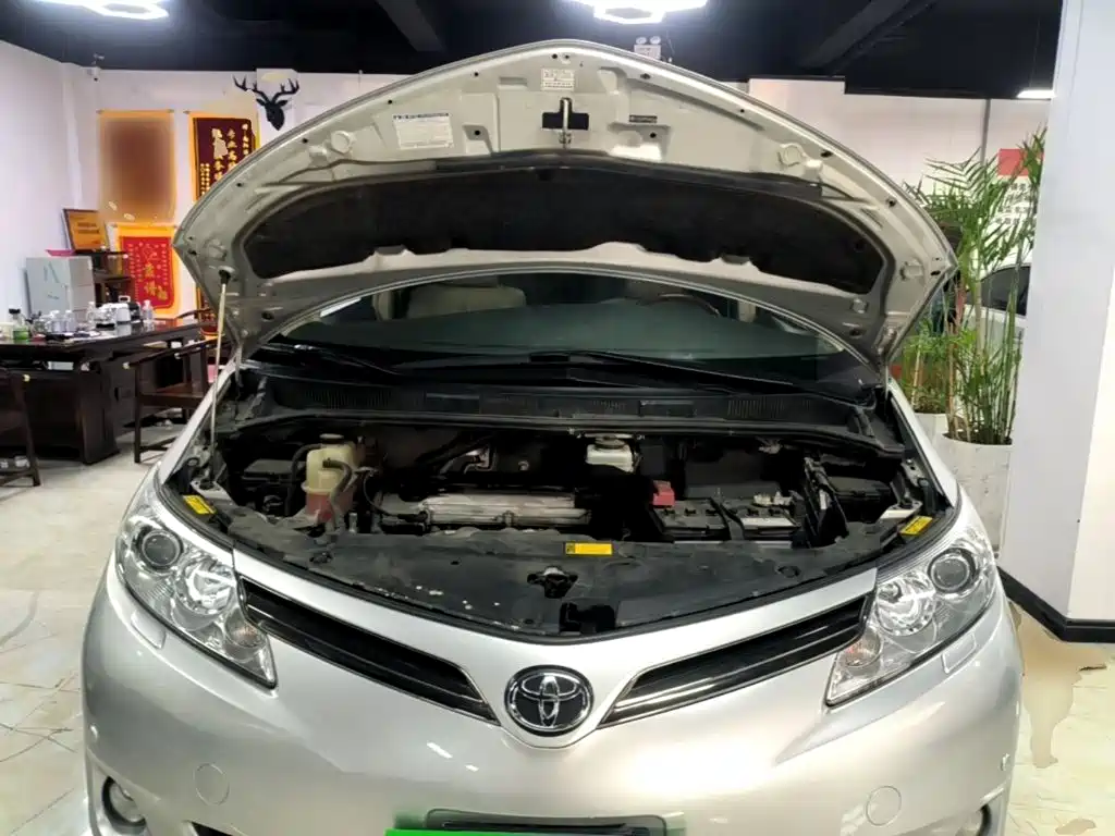 Toyota Previa 2015 2012 2.4L 7-Seater Luxury Edition