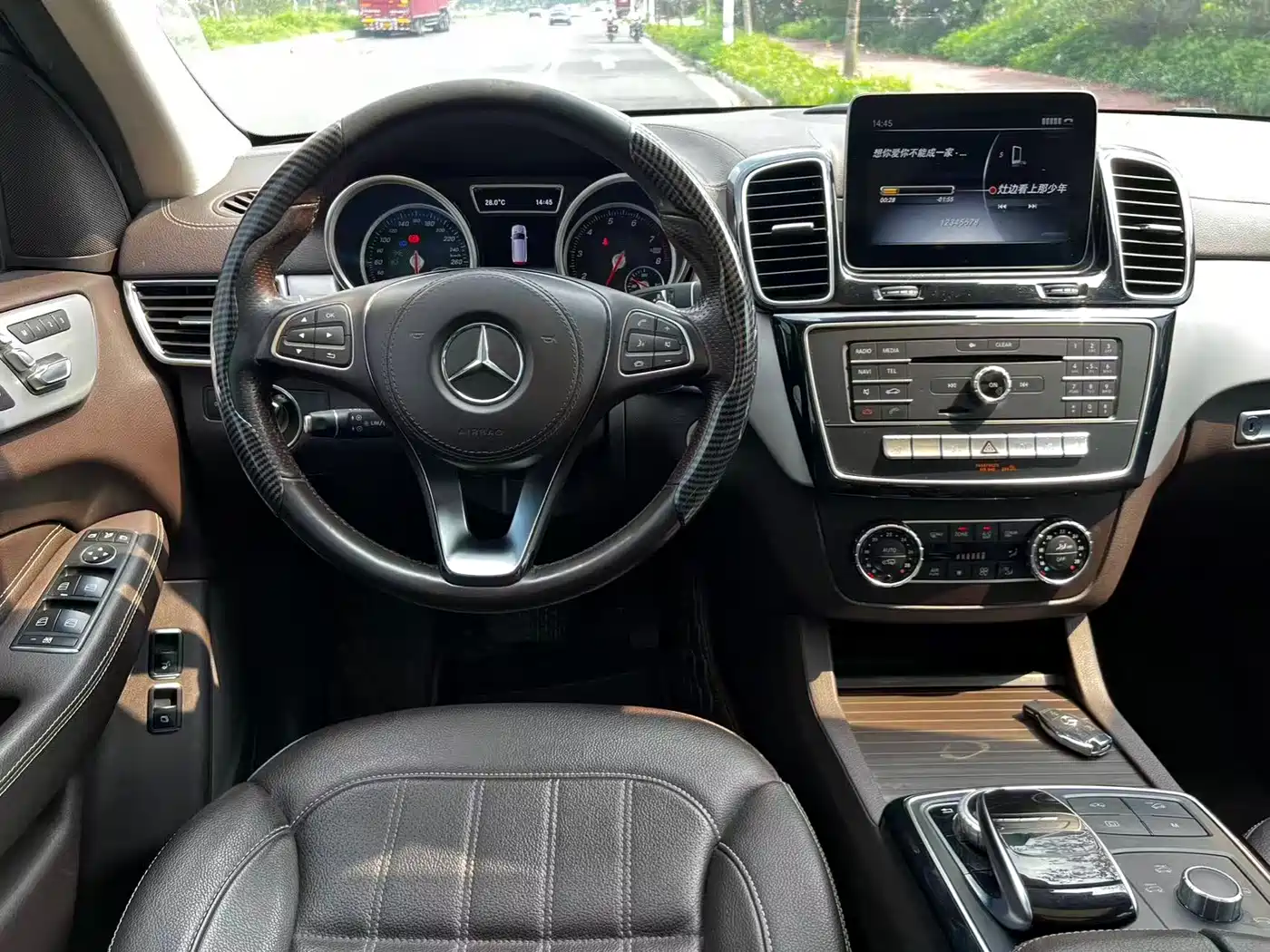 Mercedes-Benz GLS 2018 Facelift GLS 320 4MATIC фото 11