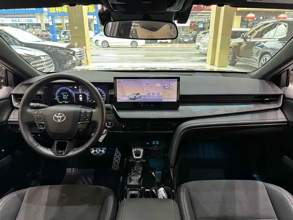 Toyota Camry 2024 Model Dual Hybrid 2.0HXS Sport Plus Edition фото 9