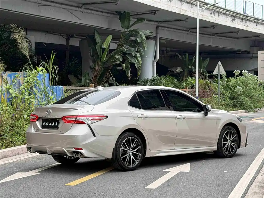 Toyota Camry 2021 2.5S Feng Shang Edition фото 16