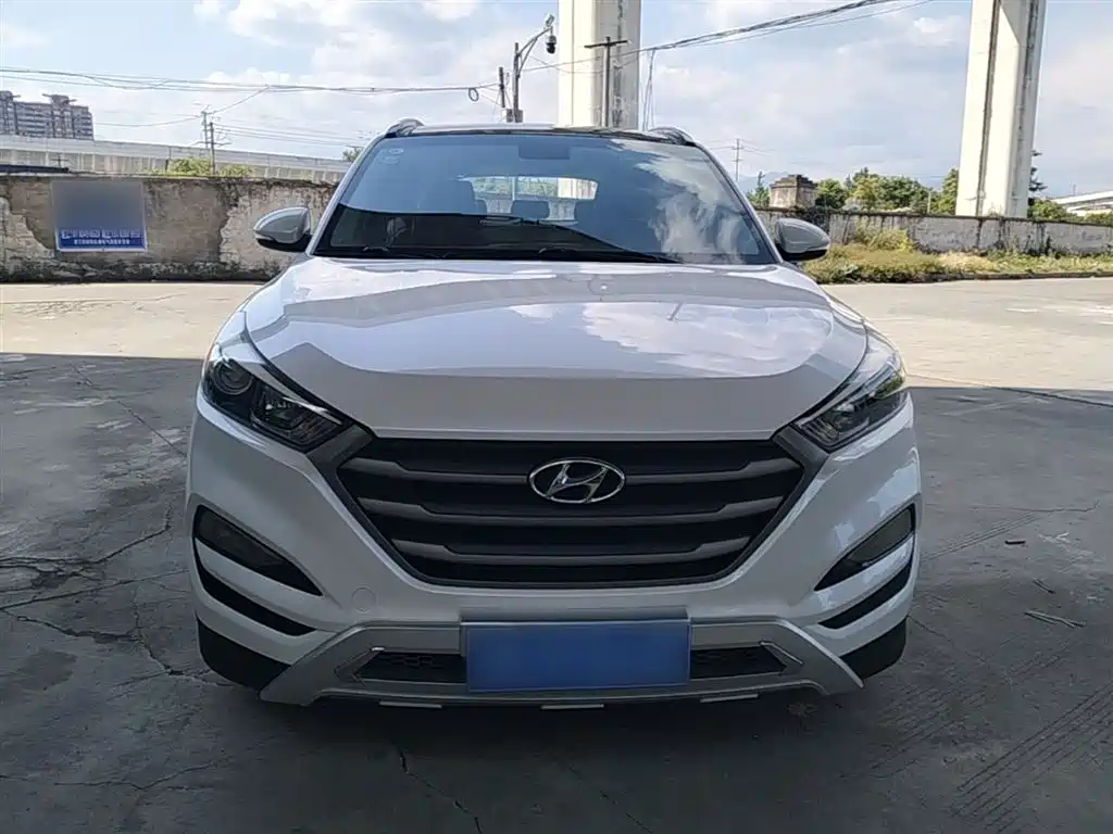 Hyundai Tucson 2015 1.6T Dual Clutch 2WD Smart фото 3