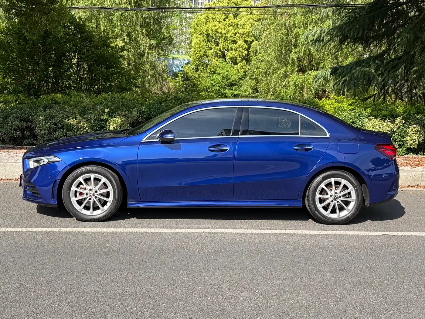 Mercedes-Benz A-Class 2021 A 200 L Sport Sedan Fashion Edition фото 3