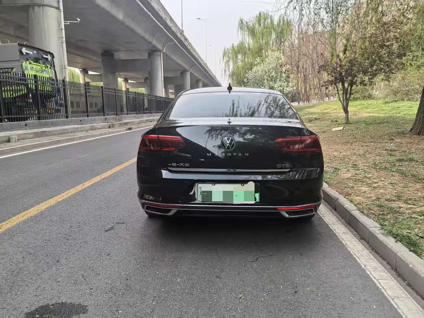Volkswagen Magotan GTE Plug-in Hybrid 2022 GTE Luxury фото 3