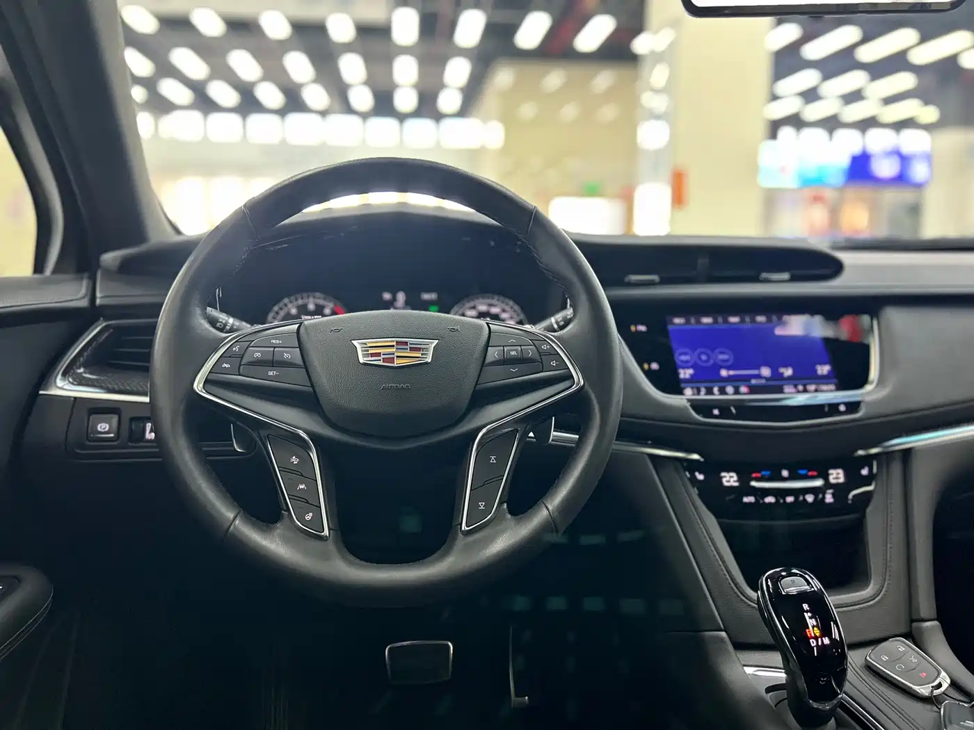 Cadillac XT5 2022 2.0T AWD Luxury (Hummingbird Edition) фото 9