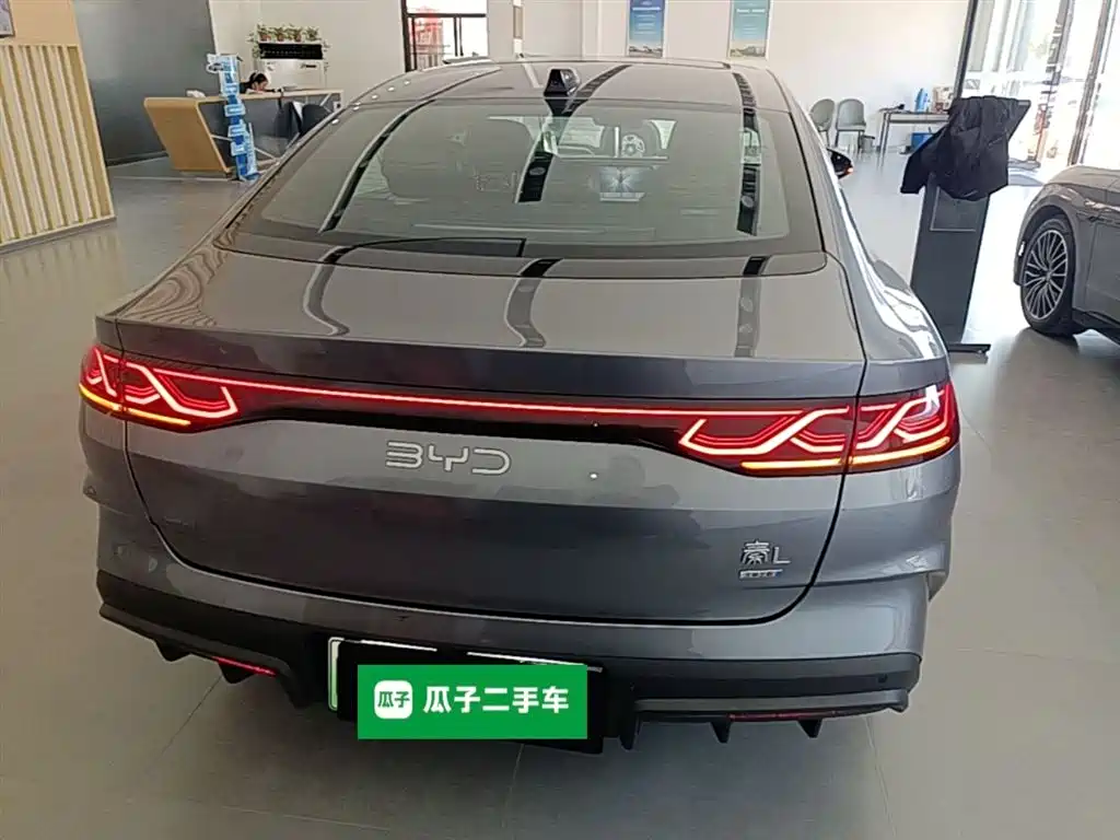BYD Qin L 2025 DM-i Smart Drive Edition 120KM Surpassing фото 6