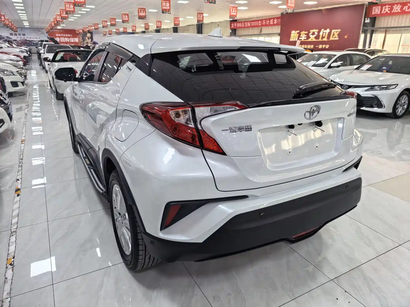 Toyota IZOA 2021 2.0L Yixiang Edition фото 13