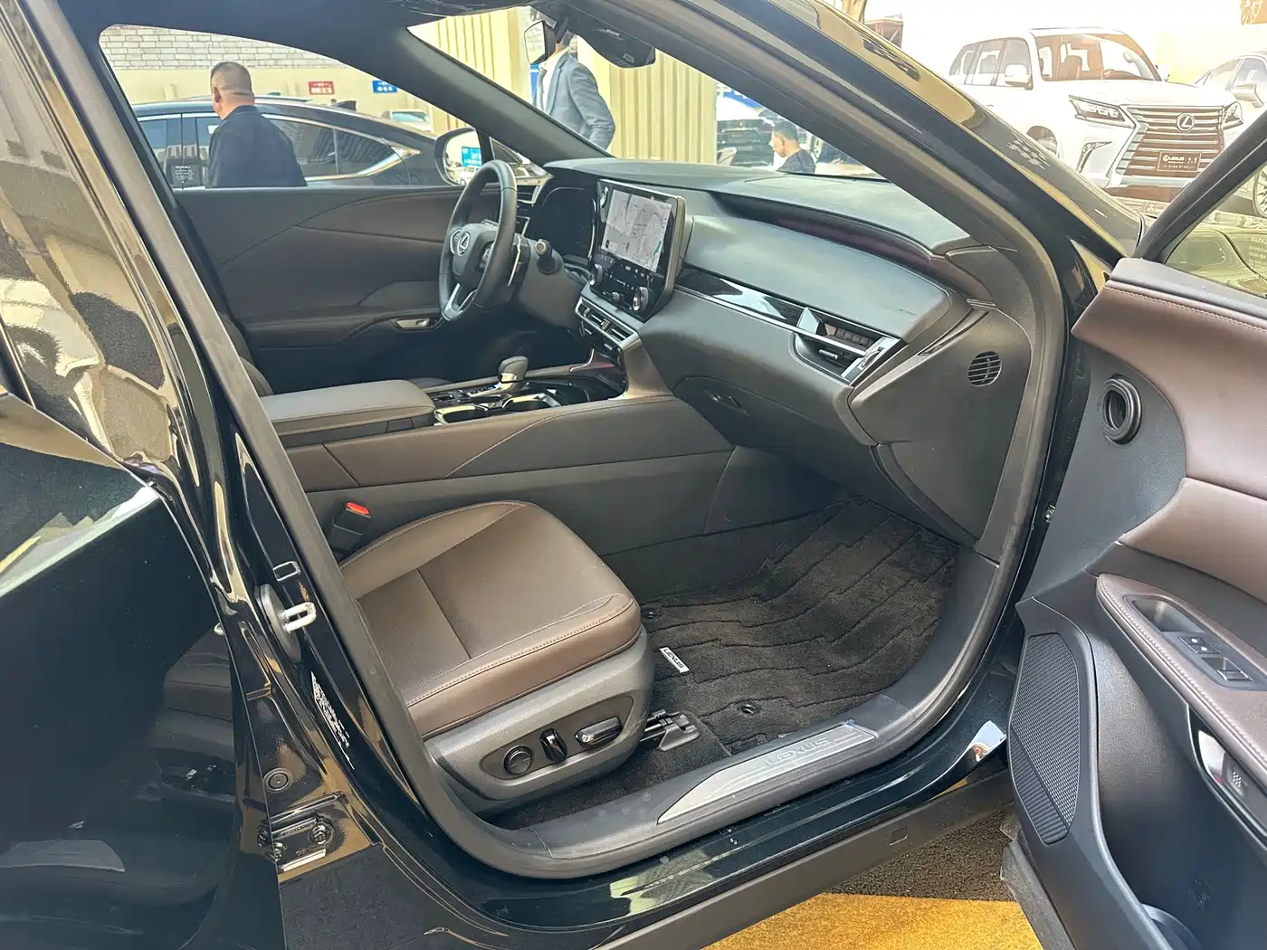 Lexus RX 2025 350h 2WD Comfort Edition фото 20