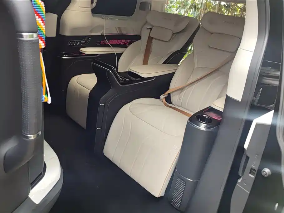 ZEEKR EXTREME KRYPTON 009