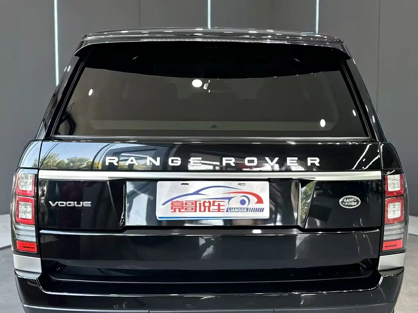 Land Rover Range Rover 2014 Facelift 3.0 SC V6 Vogue фото 7