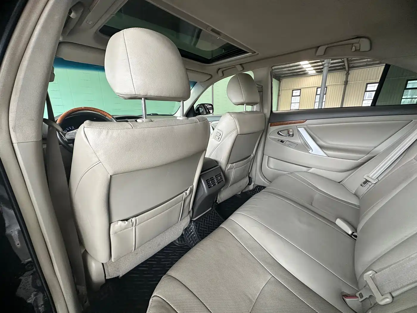 Toyota Camry 2010 200G Luxury Edition фото 9