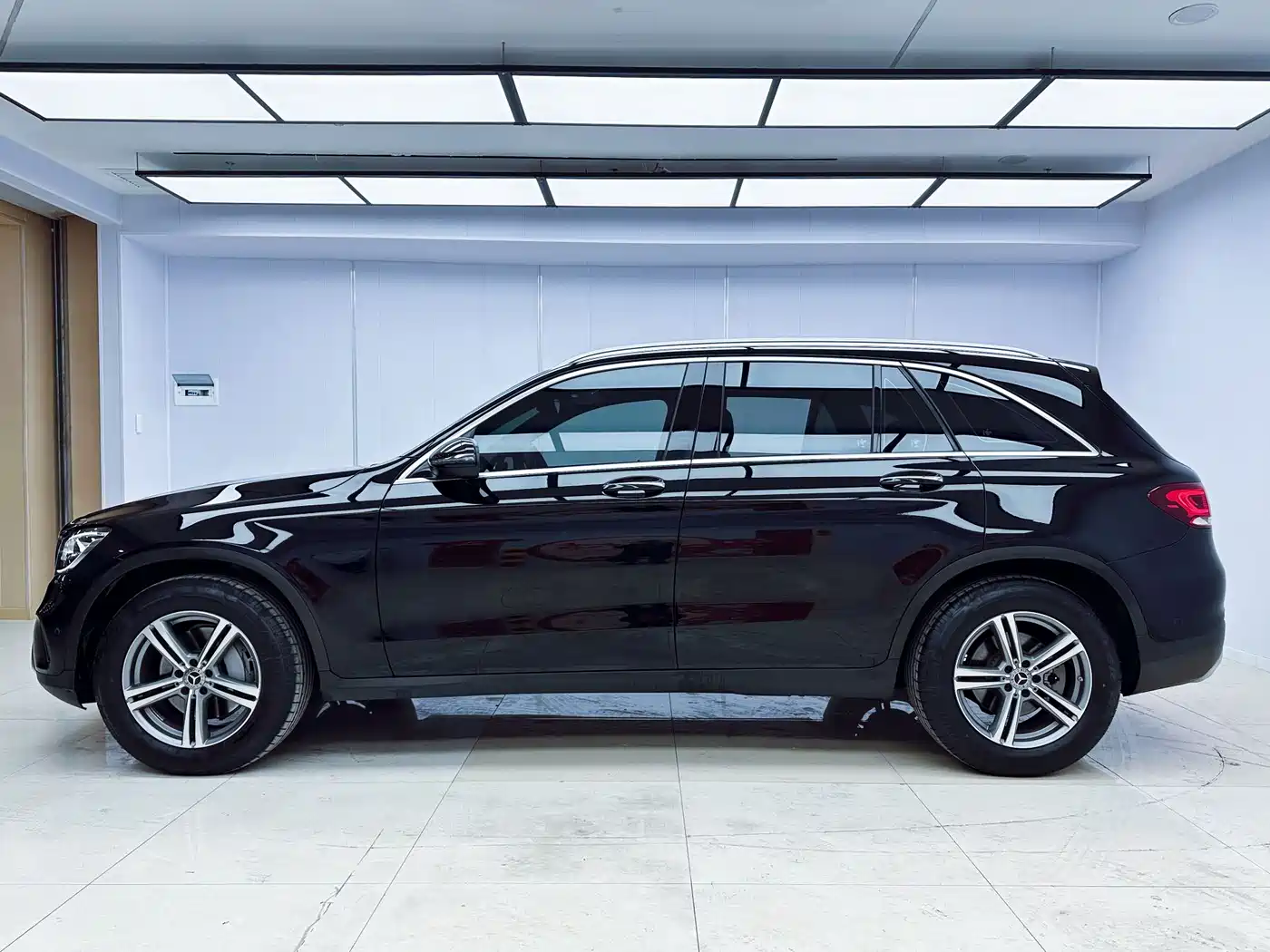 Mercedes-Benz GLC 2021 GLC 260 L 4MATIC Sporty фото 4