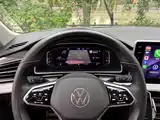 Photo 15 - Volkswagen Tiguan L