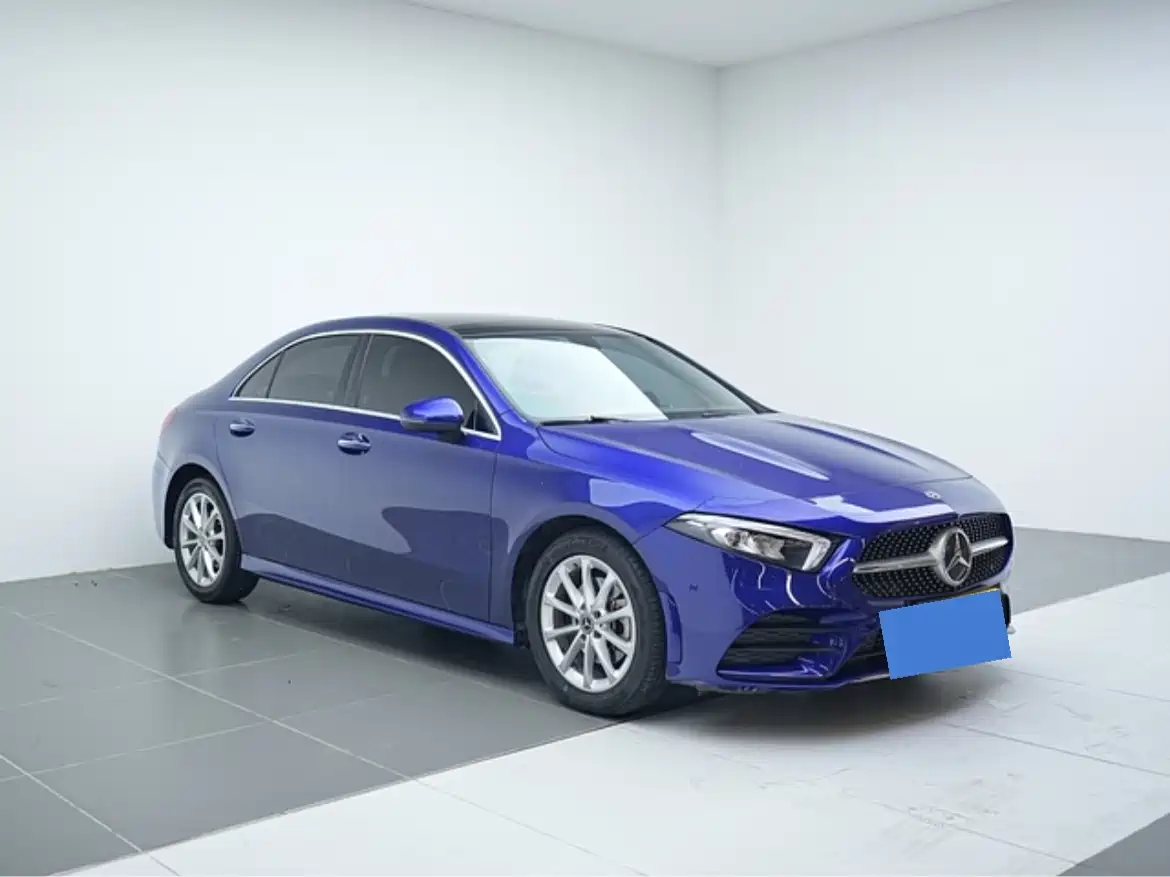 Mercedes-Benz A-Class 2020 Facelift A 200 L Sport Sedan Fashion фото 2