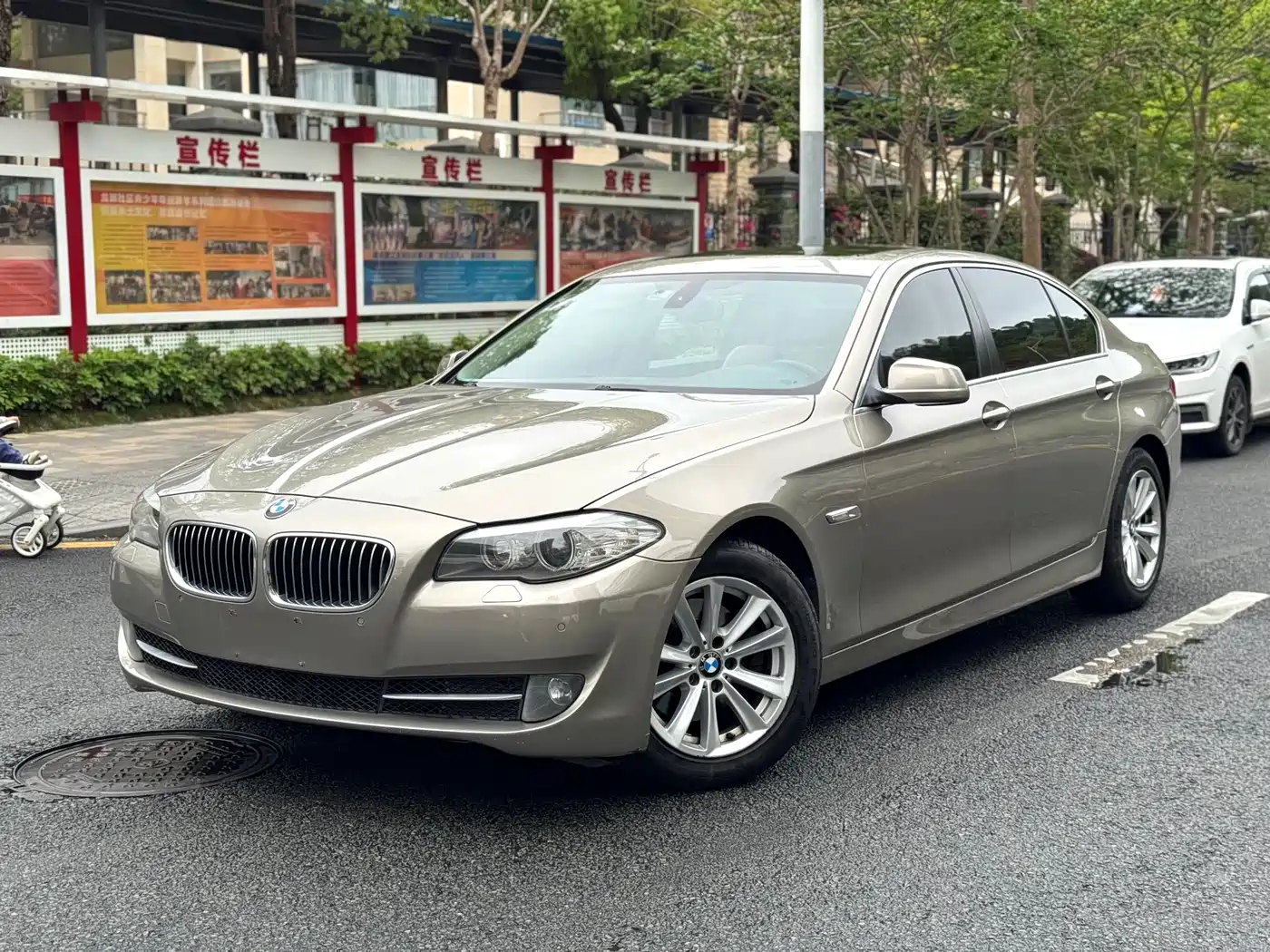 BMW 5 Series 2011 520Li Elegance