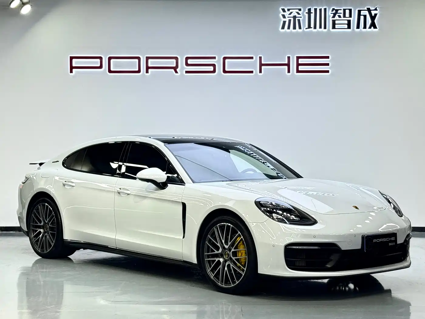 Porsche Panamera 2023 Facelift Panamera Executive Long Wheelbase Platinum Edition 2.9T фото 3