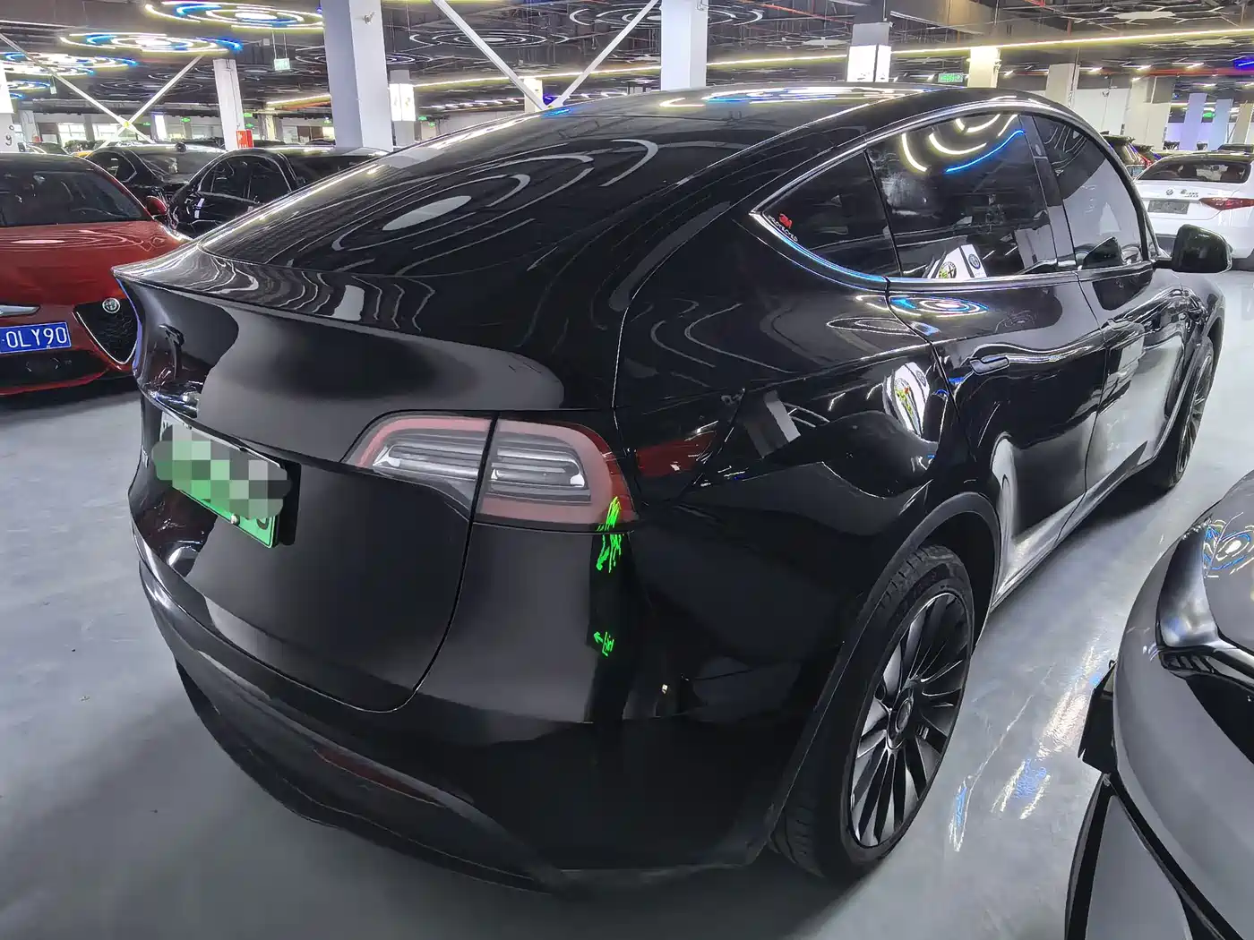 TESLA MODEL Y