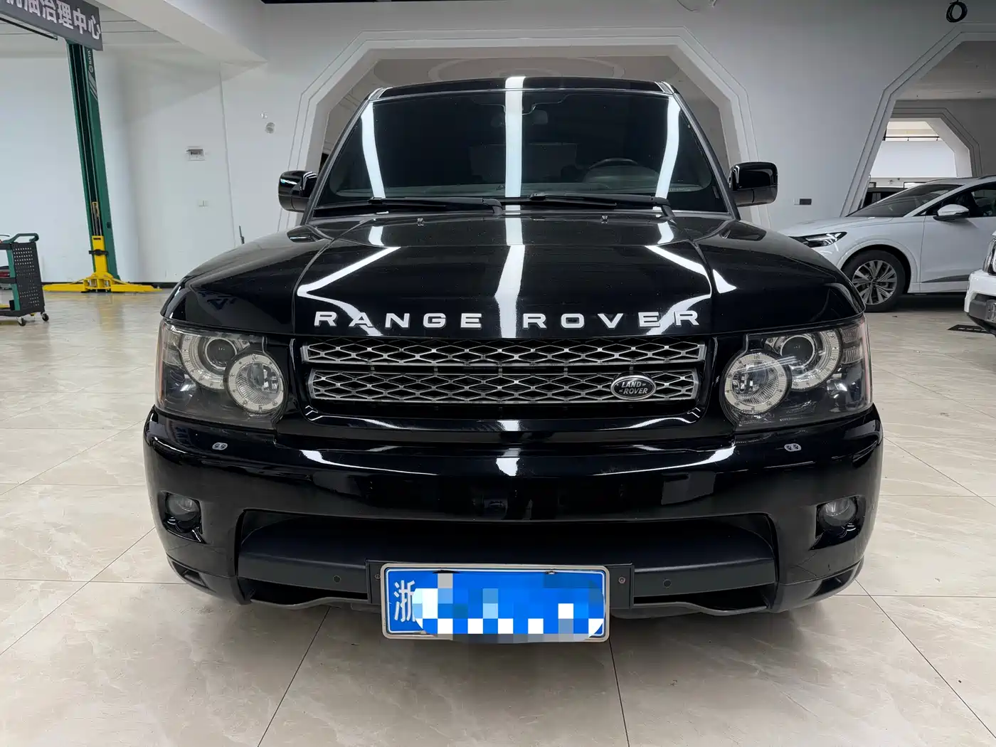 Land Rover Range Rover Sport 2012 3.0 TDV6 HSE Diesel Version