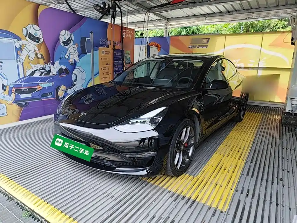 Tesla Model 3 2022