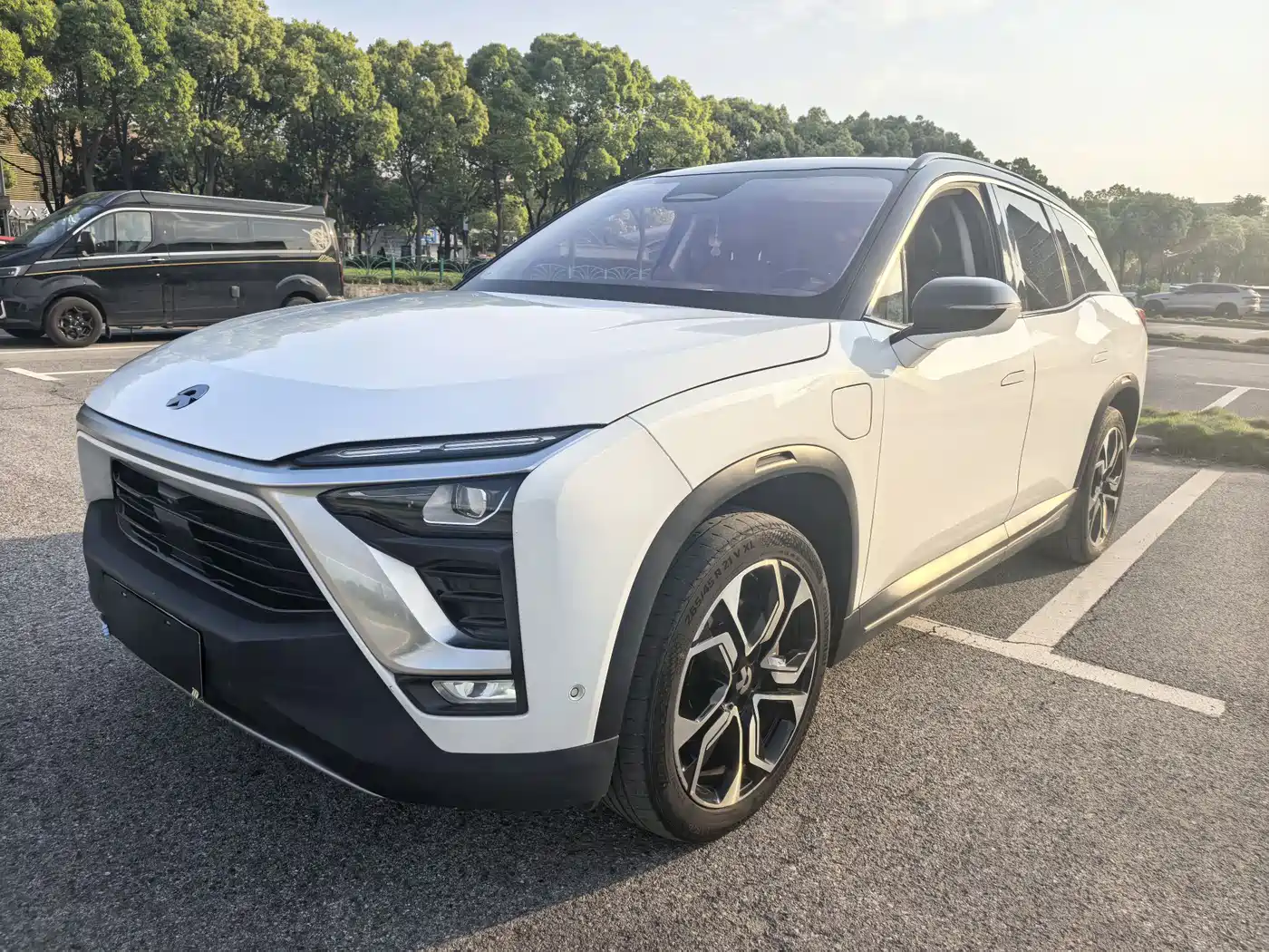 NIO ES8 2018 425KM Base Edition 7-Seater