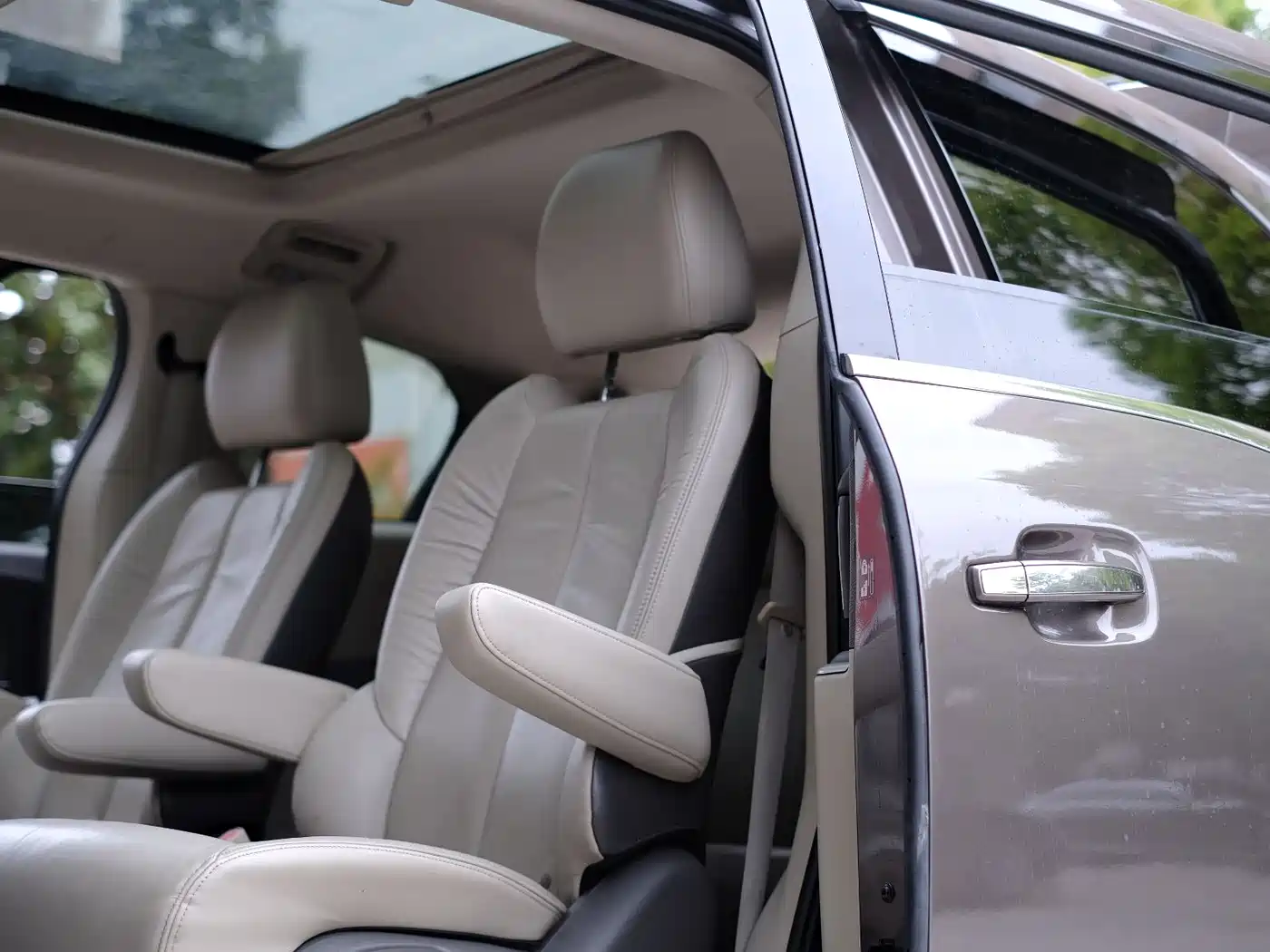 Buick GL8 2013 2.4L LT Luxury Business Executive Edition фото 28