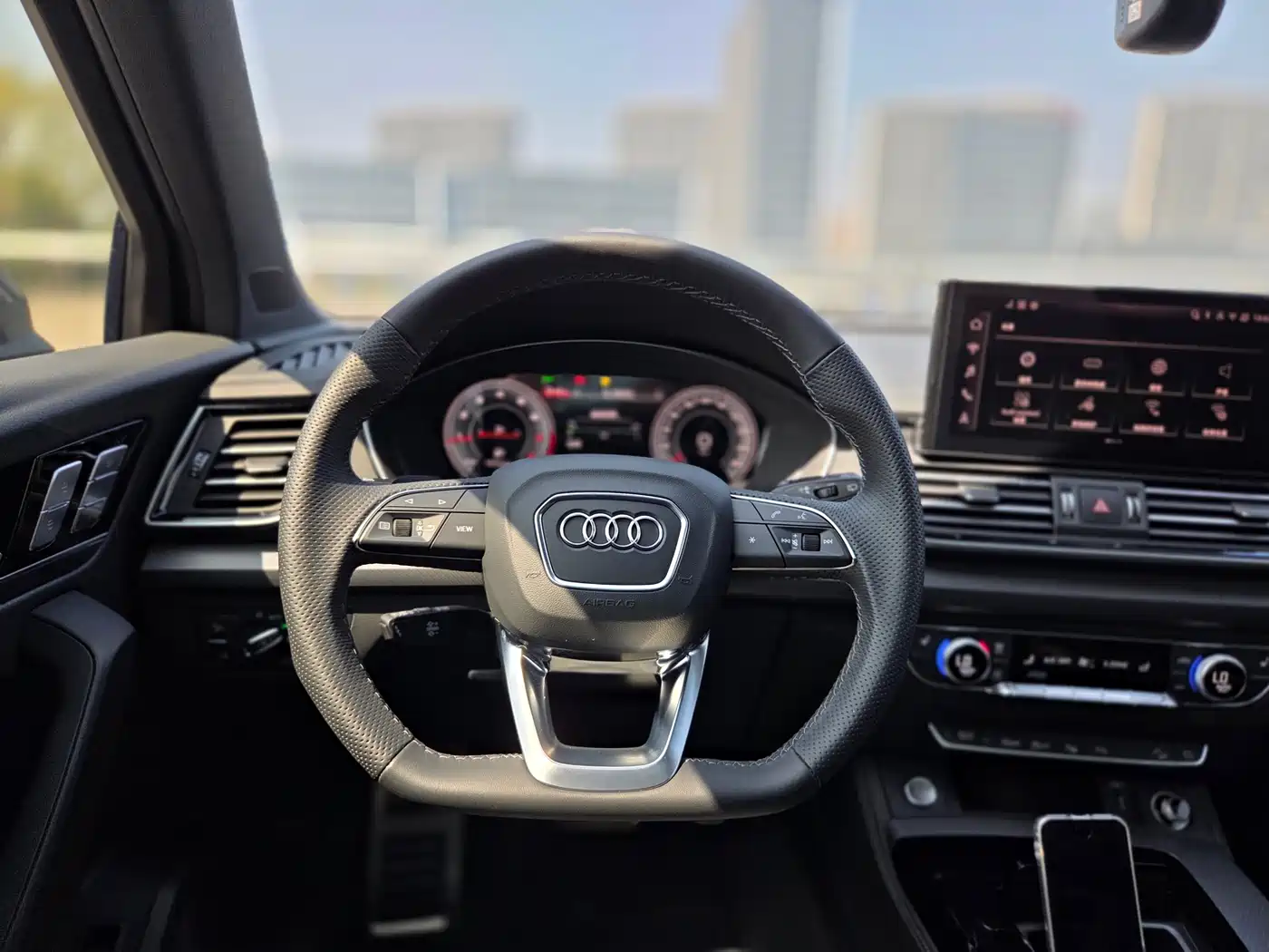 Audi Q5L 2025 45 TFSI Luxury Dynamic фото 9