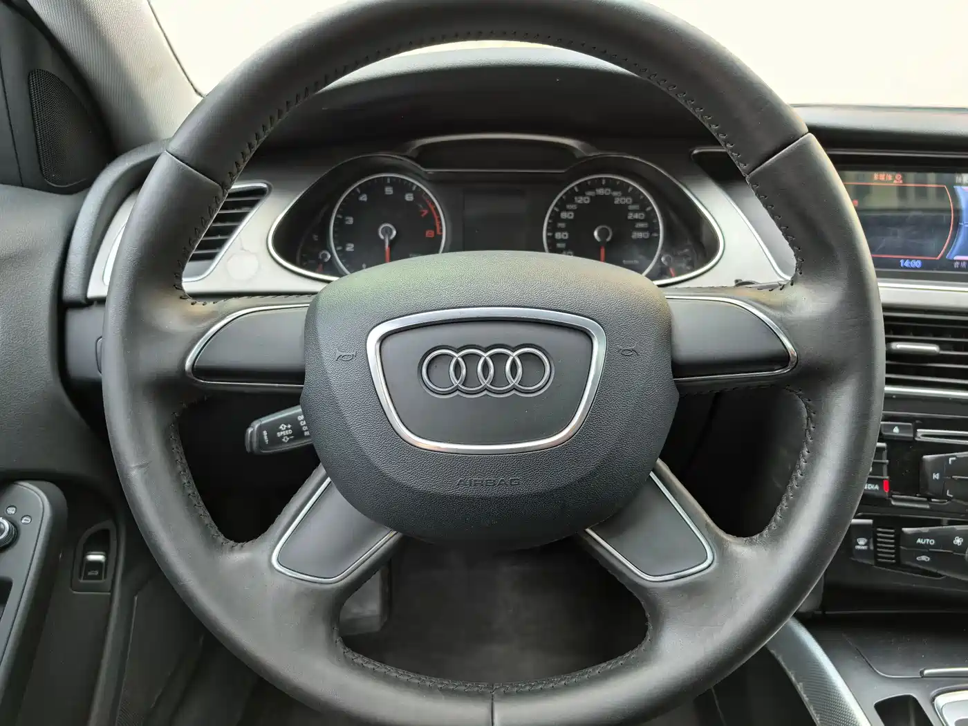 Audi A4L 2016 30 TFSI Collector's Edition Automatic Comfort фото 14